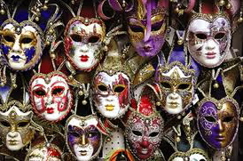 Masks in a Venetian stall