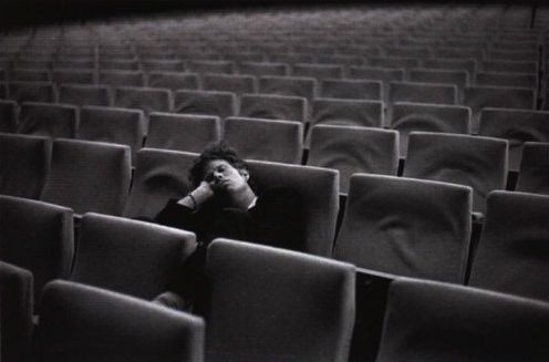 Tom Waite in empty cinema