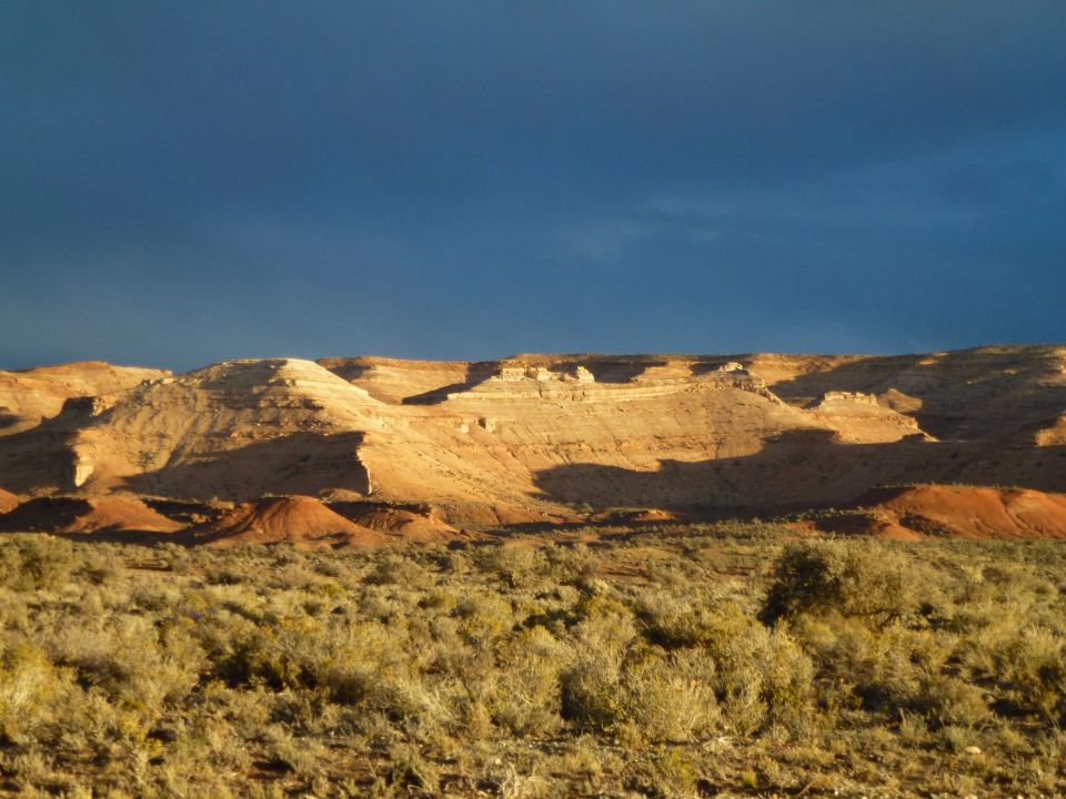 Sandstone sierra, early evening.