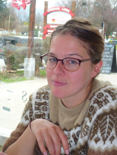 International cultural events coordinator Nia Davies pondering the exchange rate, El Bolsón.