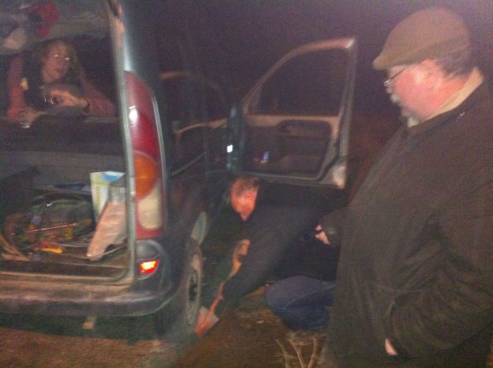 Second tyre change, jist outside Esquel.