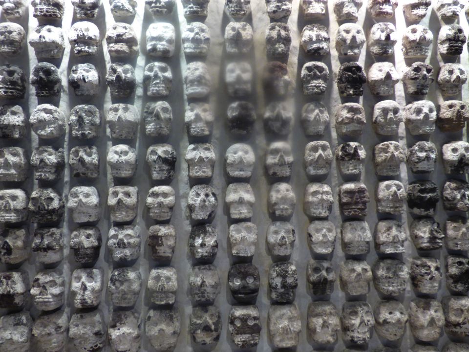 Tzompantli, or wall of skulls.