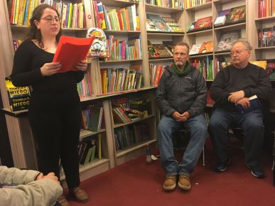 Valdivia bookshop reading