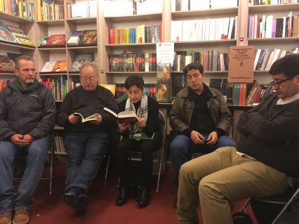Valdivia bookshop - the readers